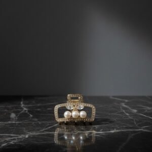 Pearl & Jewel Hair Clips – Luxury Pearl-Embellished Crystal Claw Clips